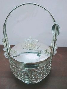 D MART SILVER PLATED SHOWPIECE WITH BOX