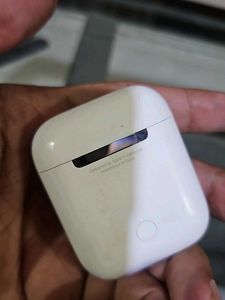 Apple Airpods 2nd Gen With 3 Cases Bundle