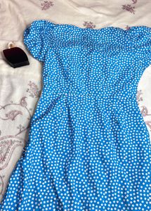 Cafe Type Blue Side Slit Polka Dot Dress