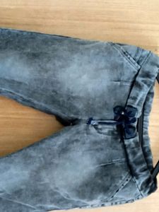 Skinny Grey Jeans Can Also Use As Jogger