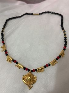 Elegant Black & Gold Necklace