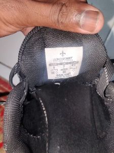 Red Tape Daily Sports Shoes Big Sole Size 7
