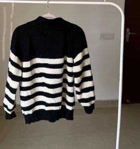 Stripe Semi-high neck zipper pullover