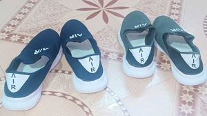 Comfy Slip-on Sneakers