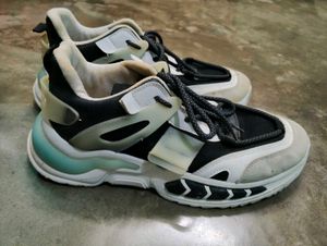 Low-Top Lace-Up Sneaker