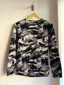 Camo print sweatshirt