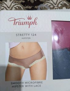 Triumph Smooth microfiber Hipster With Lace