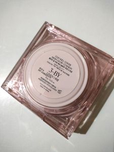 Clio Cushion Foundation~ With Extra New Refill