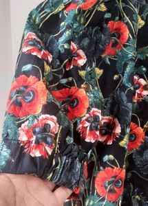 H&amp;M floral top