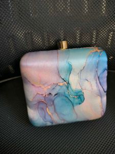 Elegant Clutch with Chain