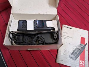 SIEMENS S3 MOBILE PHONE