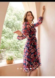 SALE ‼️URBANIC FLORAL PRINT MIDI DRESS
