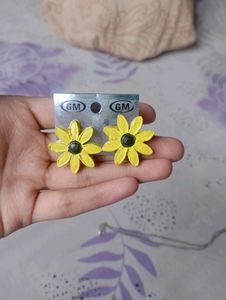 Sunflower Earrings With Pendent And A Finger Ring