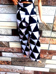 Barbie White And Black Cute Dress 👖