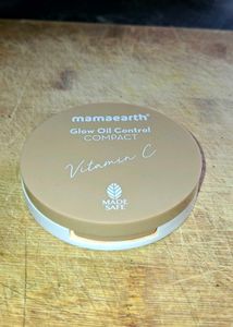 Mamaearth Vitamin C Compact