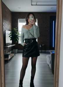 Cropped Knit Top