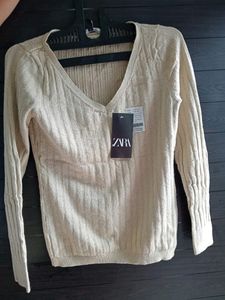Shinny Woolen Top
