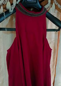 Elegant Magenta Cold Shoulder Top