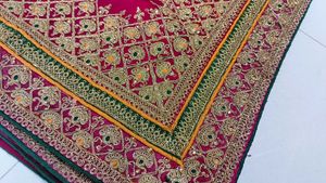 Beutiful Heavy Chanderi Silk Saree..💗💗