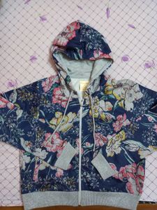 Sweatshirt With Hoodie  For Girls
