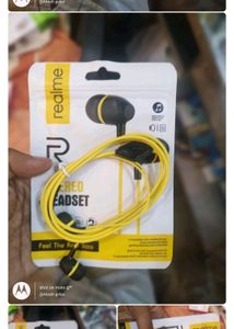 Reamle   Super  Earphone   ..clear Sound ... For   Study .. Gmaing  For  Best 👌👌👌👍👍