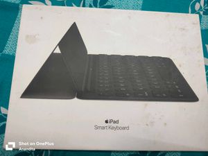 Apple iPad Smart Keyboard