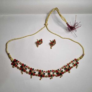 Floral Choker Necklace Set