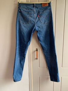 Ankle length jeans