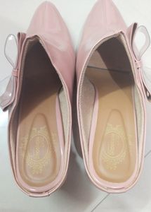 Fashionable Heels For Girls