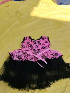 Cute Pink &amp; Black Dress