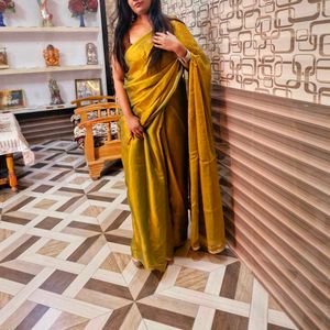 Jimmy Choo Fabric Saree With Unstitch Blouse