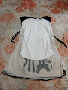 Paris Graphic Top🤍