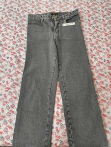 straight jeans