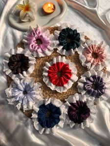 3 Lace Scrunchies