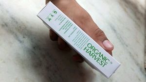ORGANIC HARVEST Brightening Facial Kit || Kakadu Plum &amp; Acai Berry || Enriched With Vitamin C