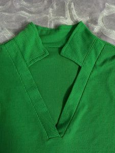 V-neck Green Crop Top