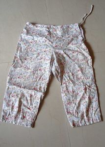 Knee Length Girls Pant With Free Polo Tshirt