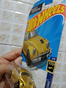 Hot Wheels Transformers Bumblebee