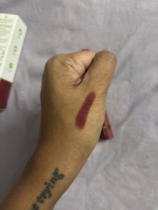 Mamaearth Moisture Matte Lipstick - Amber Rose