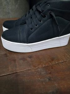 Black Shoes