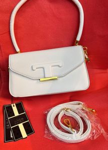 Chic White Crossbody / Shoulder Bag