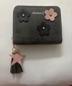 🆕 Dressberry Zip Around Wallet