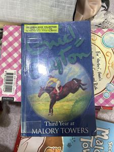 Malory Towers (Early Teens Book)