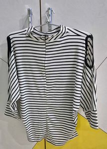 Black And White Top