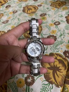 Analog Rosra Watch