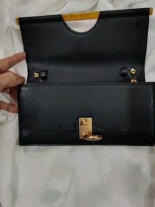 Charles &amp; Keith Clutch
