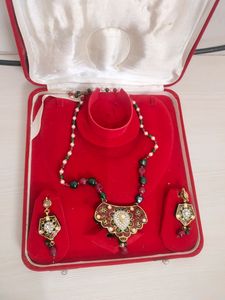 Traditional Jewellery Set With Earrings