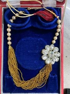 Elegant Kundan &amp; Pearl Multistrand Necklace Set