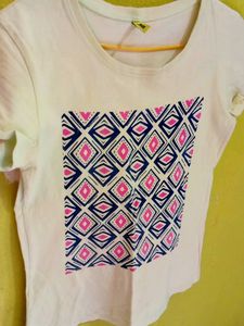 Geometric Patterned Tshirt