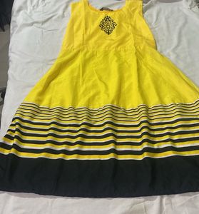 Bright Yellow Frock – Bust 32”, Waist 33”, Length